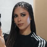 @laurielamartins